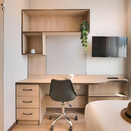 アパート Livensa Living *